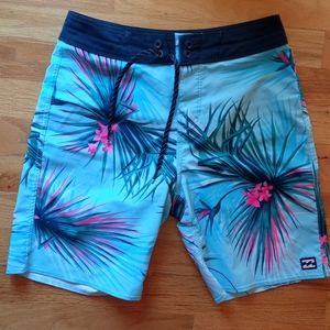 Billabong board shorts recycler sunday's pro Sz 24